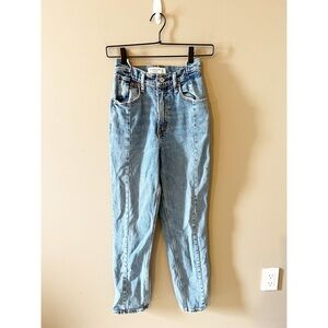 Abercrombie & Fitch 90’s Straight Ultra High Rise Jeans